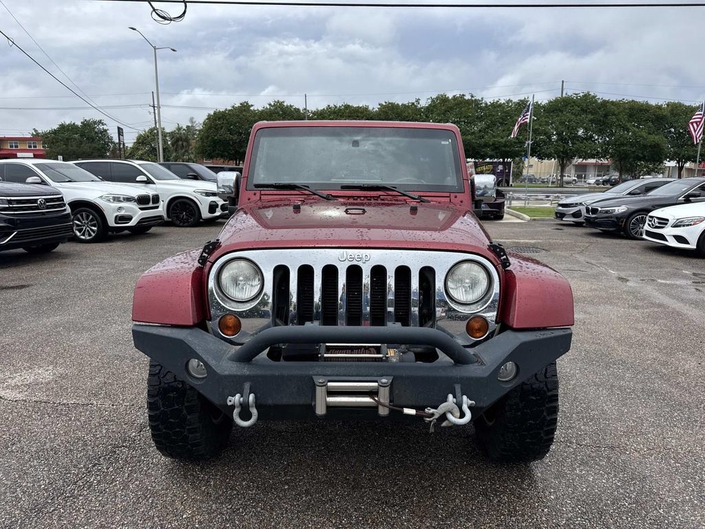 Used 2013 Jeep Wrangler Unlimited Rubicon w/ Connectivity Group AWD/4WD image 2