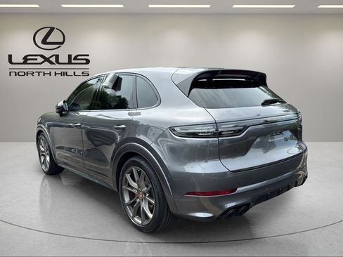 Used 2023 Porsche Cayenne GTS AWD/4WD image 7