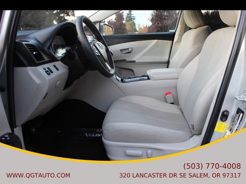 Used 2013 Toyota Venza XLE image 11