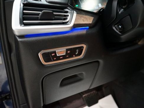 Used 2022 BMW X5 xDrive40i w/ Premium Package image 32