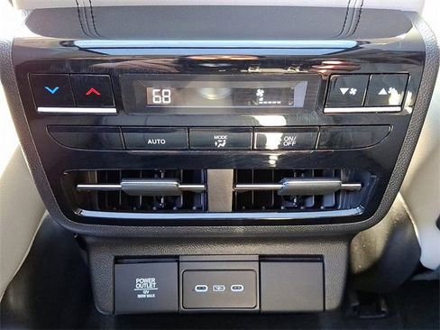 Certified 2026 Acura MDX w/ Technology Package image 12