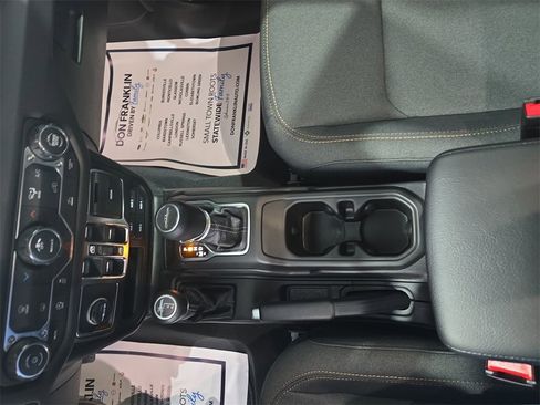 New 2026 Jeep Gladiator Sport image 25