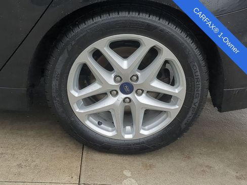 Used 2015 Ford Fusion SE image 14