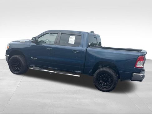 Used 2022 RAM 1500 Big Horn AWD/4WD image 3