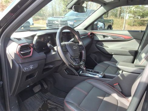 Certified 2024 Chevrolet TrailBlazer RS w/ Driver Confidence Package image 12