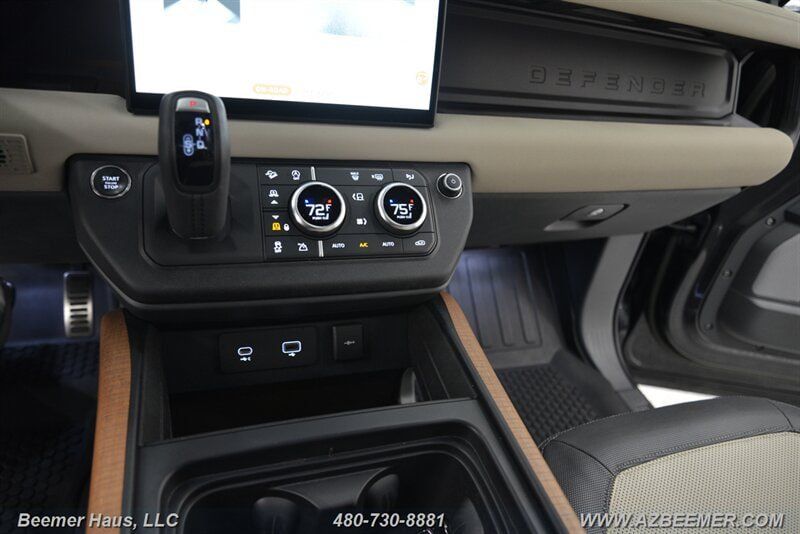 Used 2023 Land Rover Defender 130 X AWD/4WD image 38