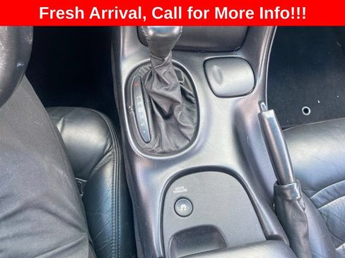 Used 1998 Chevrolet Corvette Coupe w/ Memory Pkg RWD image 10