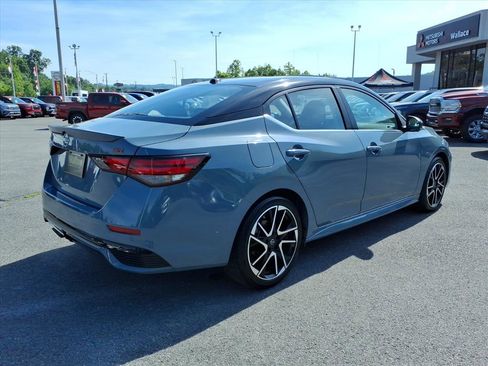 Certified 2025 Nissan Sentra SR w/ SR Premium Package FWD image 5