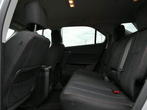 Used 2017 Chevrolet Equinox LS image 17