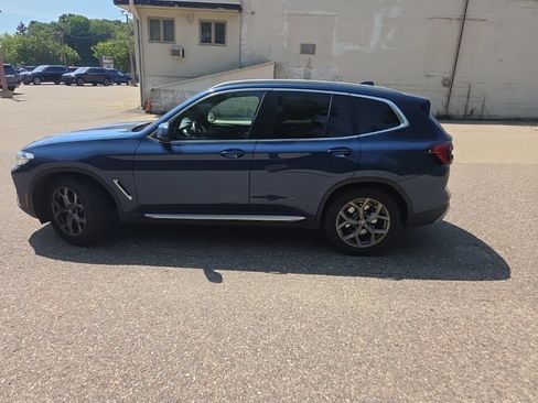 Used 2022 BMW X3 xDrive30i w/ Convenience Package AWD/4WD image 4