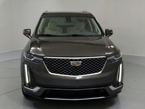 Used 2020 Cadillac XT6 Premium Luxury FWD image 8