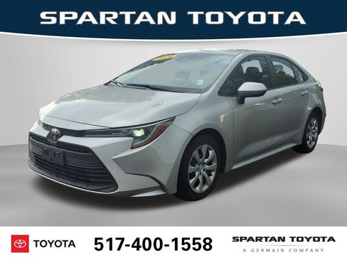 Used 2024 Toyota Corolla LE FWD image 1