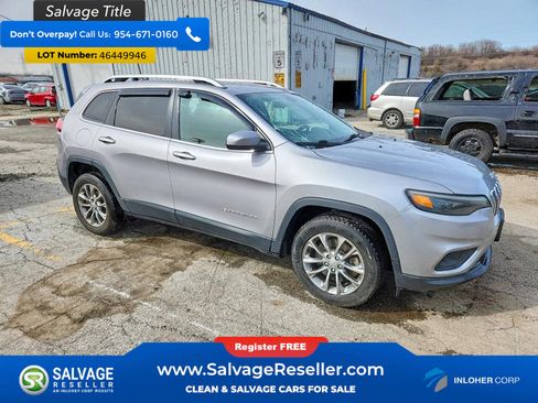 Used 2019 Jeep Cherokee Latitude Plus w/ Cold Weather Group FWD image 5