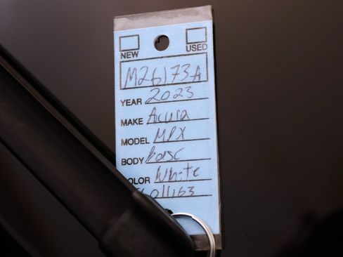 Used 2023 Acura MDX SH-AWD image 31