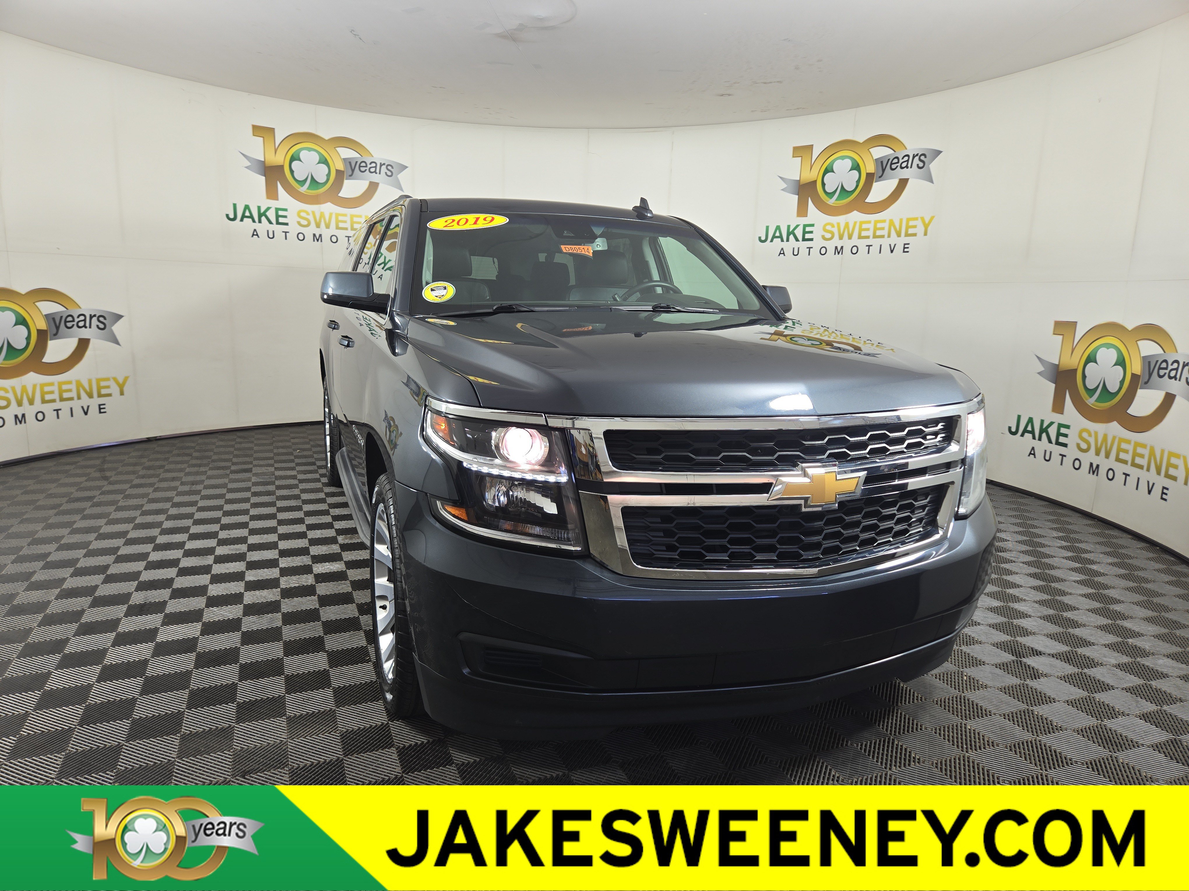 Certified 2019 Chevrolet Suburban LT RWD image 1