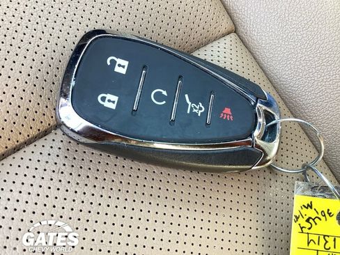 Used 2022 Chevrolet Traverse Premier AWD/4WD image 31
