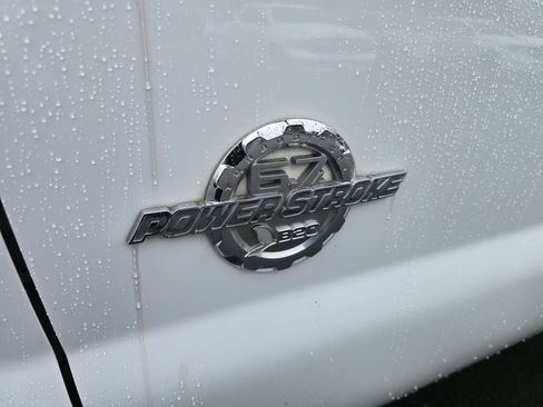 Used 2011 Ford F350 Lariat w/ Lariat Ultimate Pkg image 9