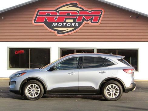 Used 2022 Ford Escape SE w/ Convenience Package image 4