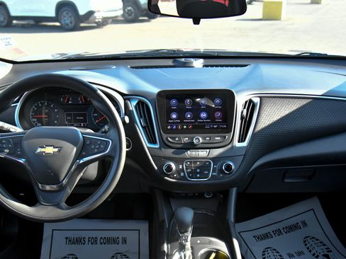 Used 2023 Chevrolet Malibu LT image 34