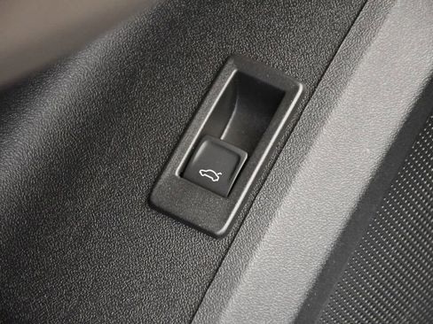 New 2025 Audi Q5 Premium Plus image 34