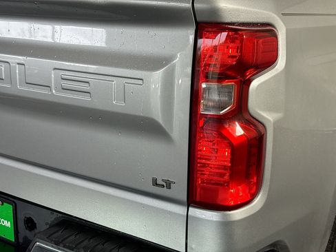 Used 2021 Chevrolet Silverado 1500 LT image 33