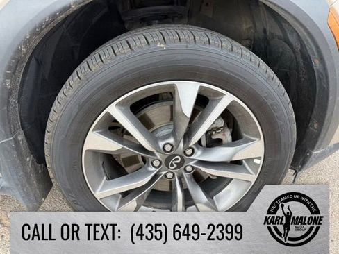 Used 2025 INFINITI QX60 Luxe AWD/4WD image 9