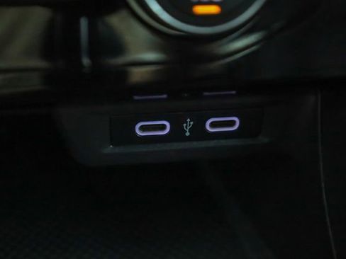 Used 2021 Volkswagen Jetta SE w/ SE Cold Weather Package image 19