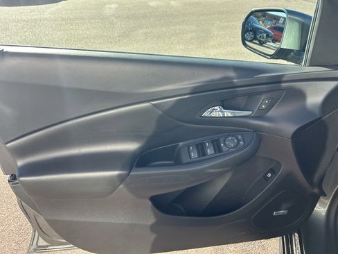 Used 2016 Chevrolet Volt Premier w/ Driver Confidence Package image 22