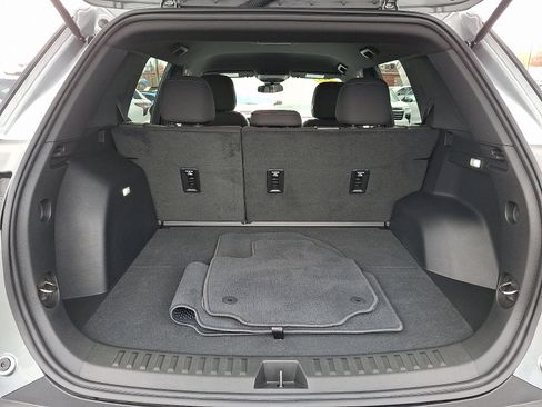 Used 2025 Chevrolet Equinox LT image 28