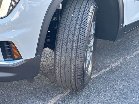 New 2026 GMC Acadia Elevation w/ LPO, Floor Liner Package image 25