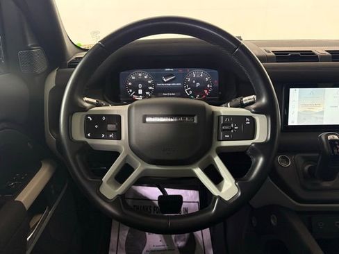 Used 2022 Land Rover Defender 110 X-Dynamic SE image 28