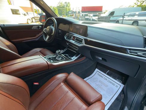 Used 2019 BMW X7 xDrive50i w/ M Sport Package AWD/4WD image 24