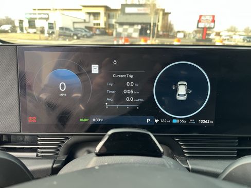 Used 2025 Hyundai Ioniq 5 SE image 17