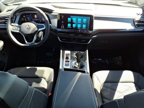 New 2026 Volkswagen Atlas Cross Sport SE image 17