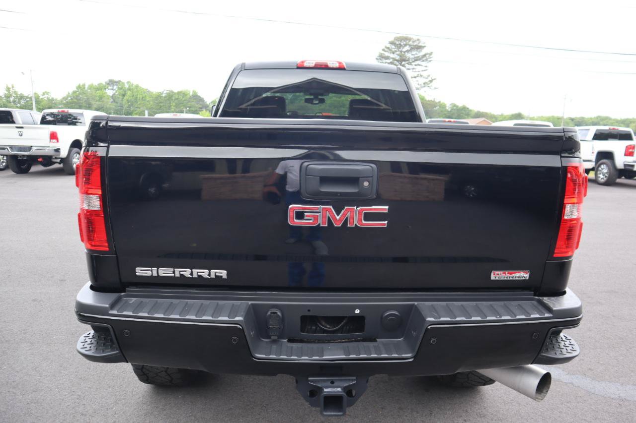 Used 2016 GMC Sierra 2500 SLT w/ All-Terrain HD Package AWD/4WD image 8