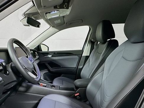 New 2026 Volkswagen Tiguan SE image 12