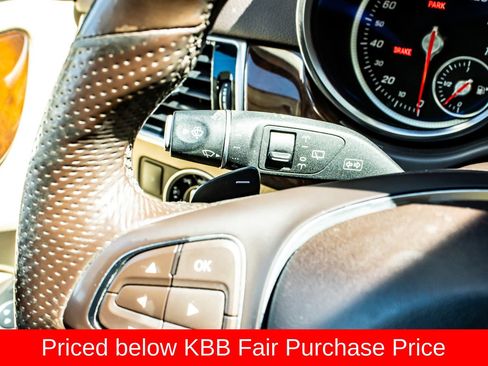 Used 2018 Mercedes-Benz GLE 550e 4MATIC image 23