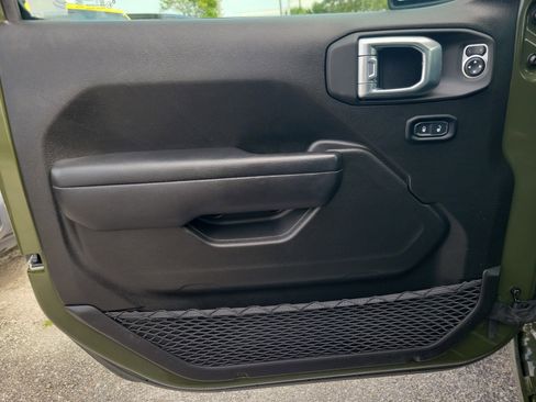 Used 2024 Jeep Wrangler Sport S image 11