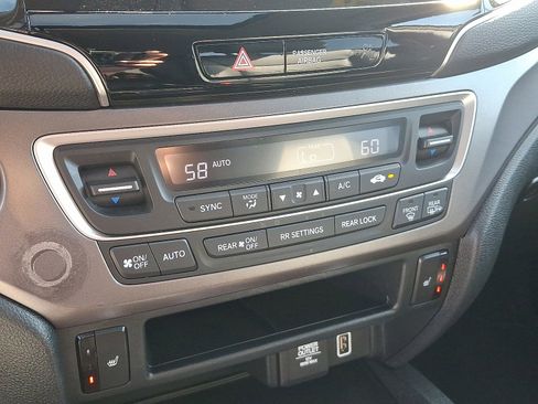 Used 2022 Honda Pilot EX-L image 17