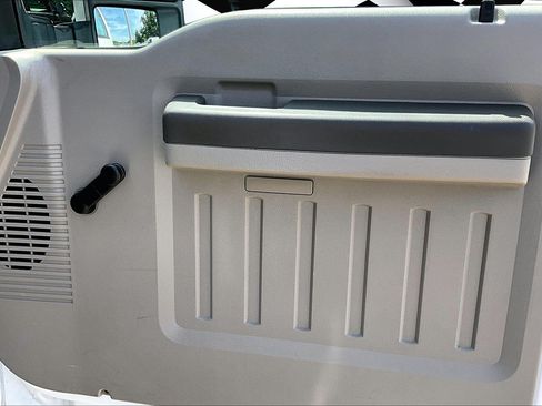 Used 2010 Ford F250 XL AWD/4WD image 19
