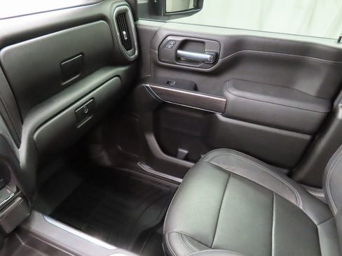 Used 2020 Chevrolet Silverado 2500 LTZ w/ LTZ Plus Package image 22