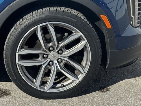 Used 2019 Cadillac XT4 Sport image 3