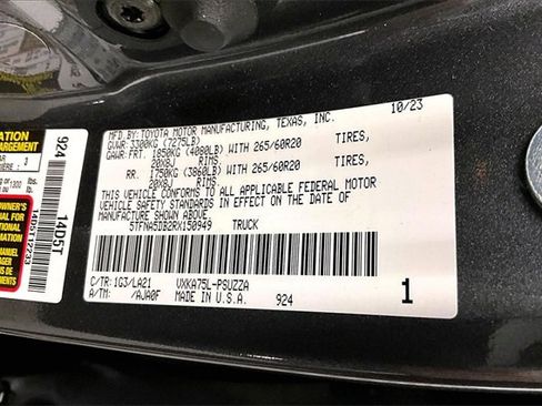 Used 2024 Toyota Tundra Platinum image 38