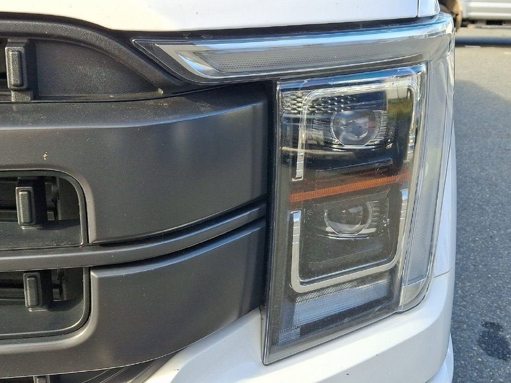 Used 2021 Ford F150 Lariat w/ Equipment Group 502A High AWD/4WD image 9