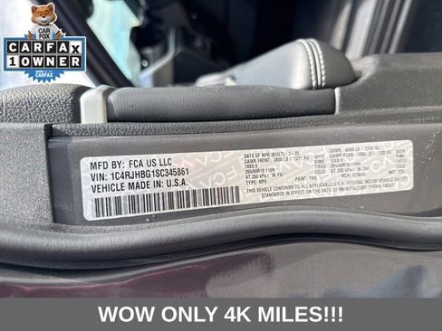 Used 2025 Jeep Grand Cherokee Limited image 31