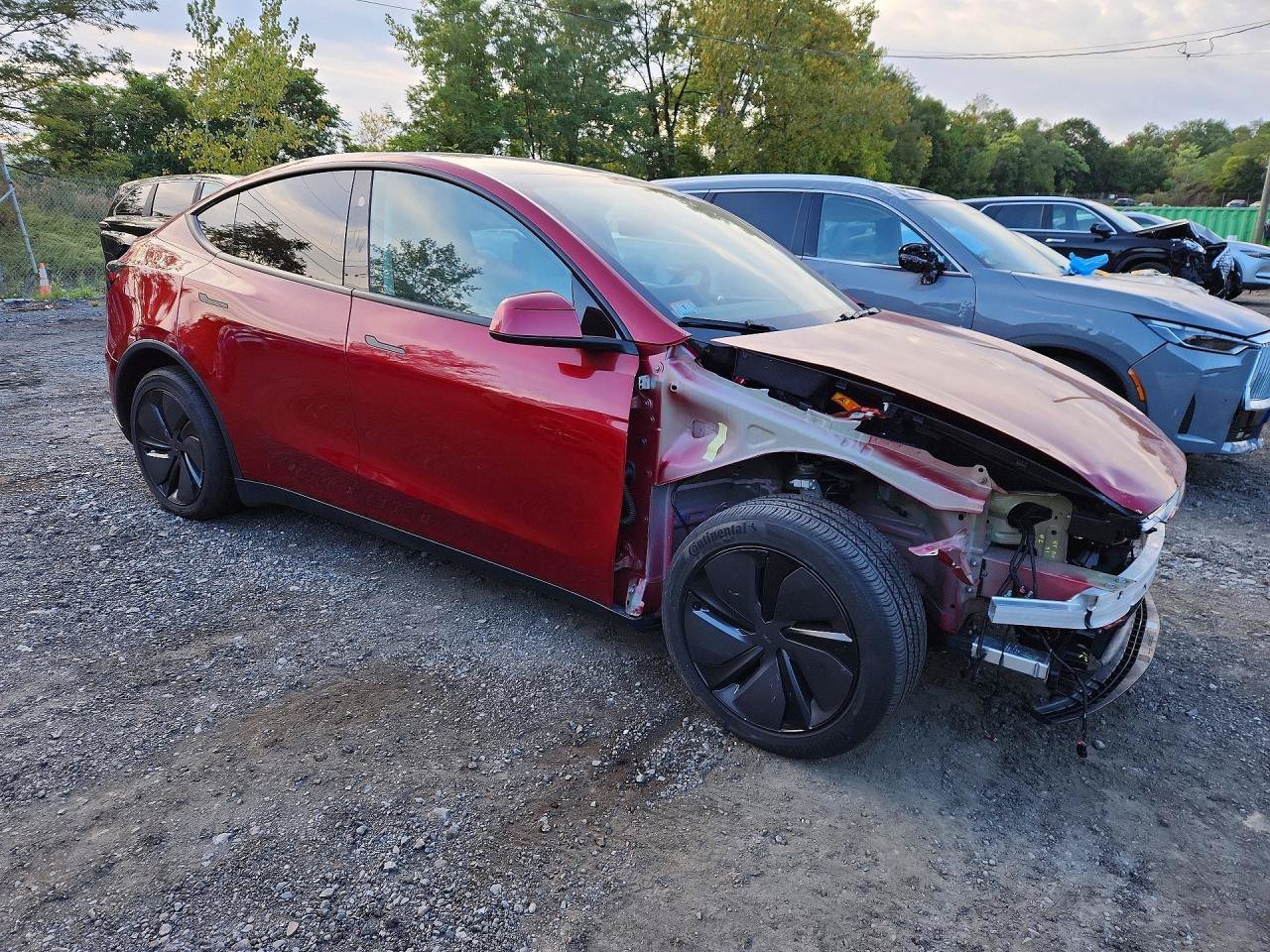 Used 2026 Tesla Model Y AWD image 1