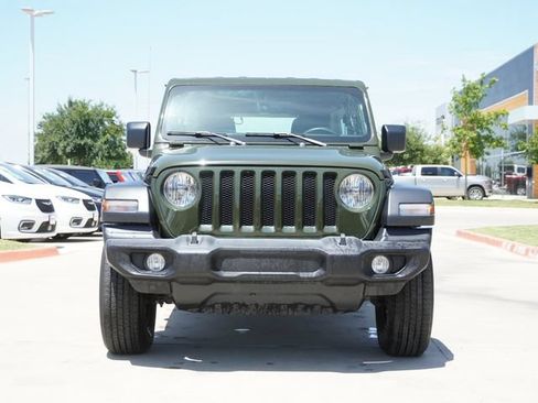 Used 2022 Jeep Wrangler Unlimited Sport AWD/4WD image 2