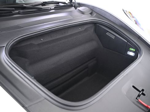 Certified 2025 Porsche 911 Carrera GTS image 15