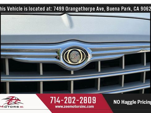 Used 2005 Chrysler 300 SRT8 w/ SRT Option Group II image 55