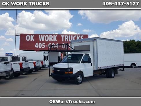 Used 2016 Chevrolet Express 3500 RWD image 1
